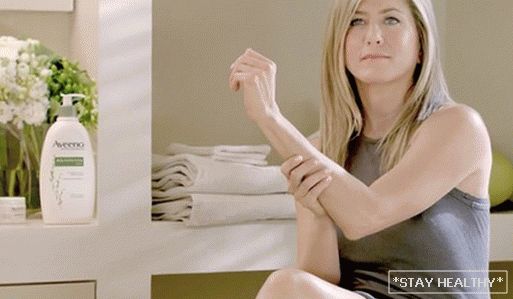 Jennifer Aniston în publicitatea naturalăcosmetice Aveeno