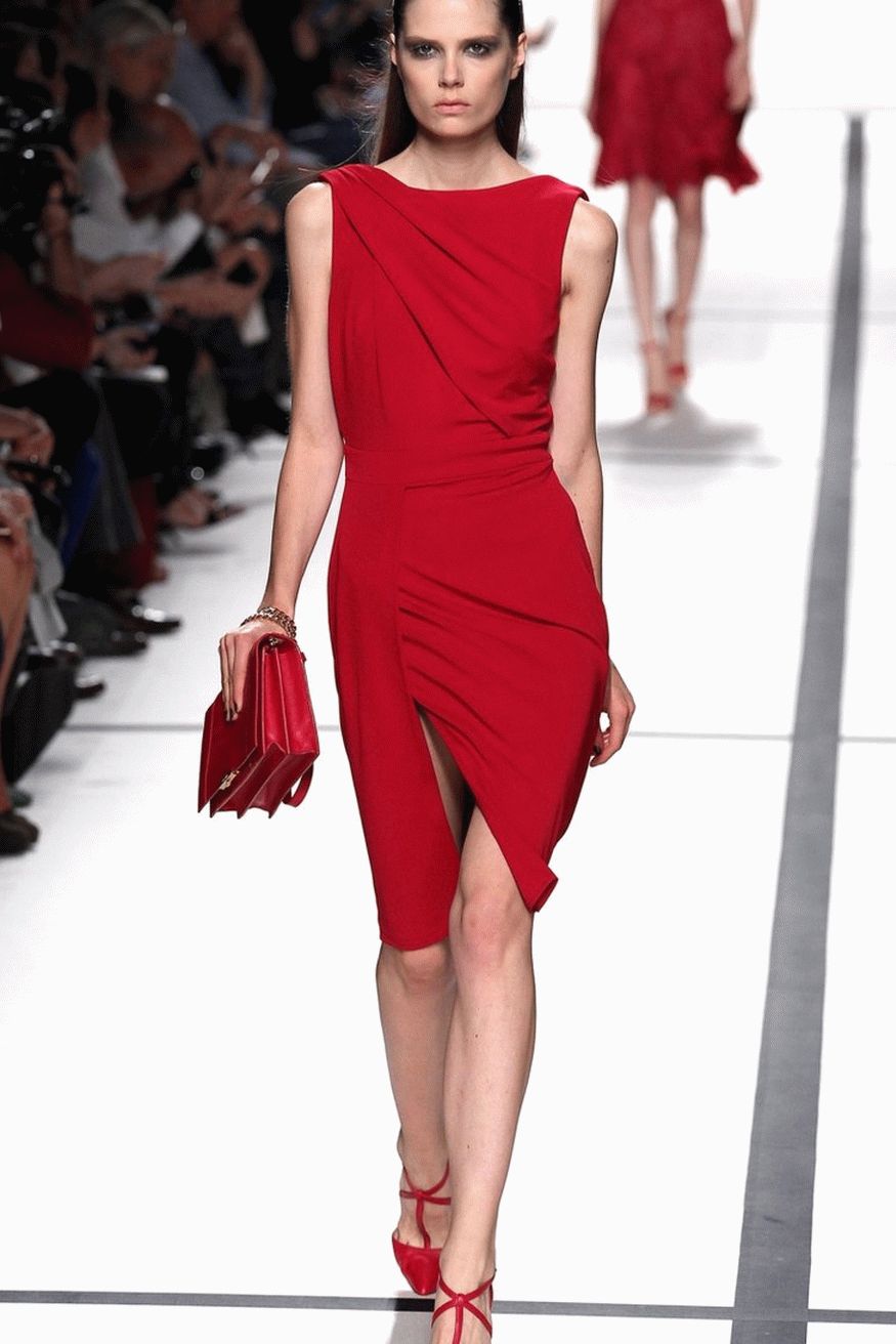 rochie de cocktail roșu elegant
