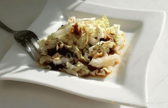 Salată de Crăciun cu prune: 10 interesante idei